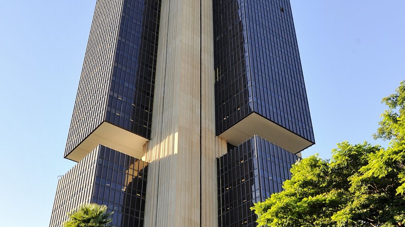 Edificio sede do Banco Central do Brasil, em Brasilia. Foto: Jonas Pereira/Agencia Senado, via Wikimedia Commons.